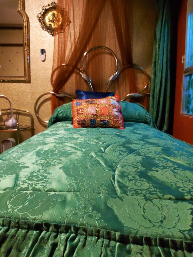 Alicante Room And Gayfriendly מראה חיצוני תמונה